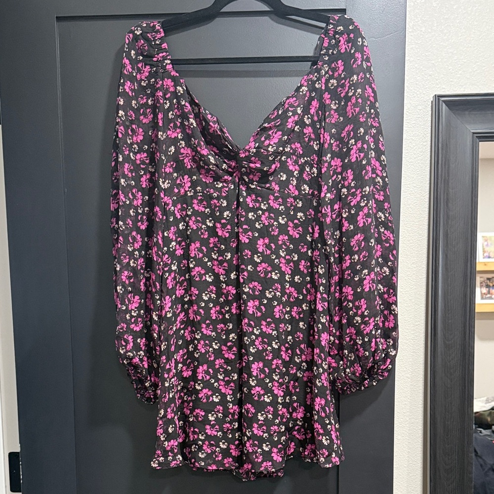 Astr Black and Pink Floral Long Sleeve Dress